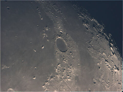 Surface de la lune - Copyright Pierre Lucas 
